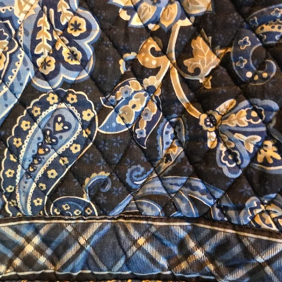 Vera Bradley Windsor Navy Paisley/Plaid Bag w/Front Zipper Pocket - Picture 9 of 12